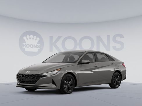 Used 2023 Hyundai Elantra SEL w/ Convenience Package FWD image 1