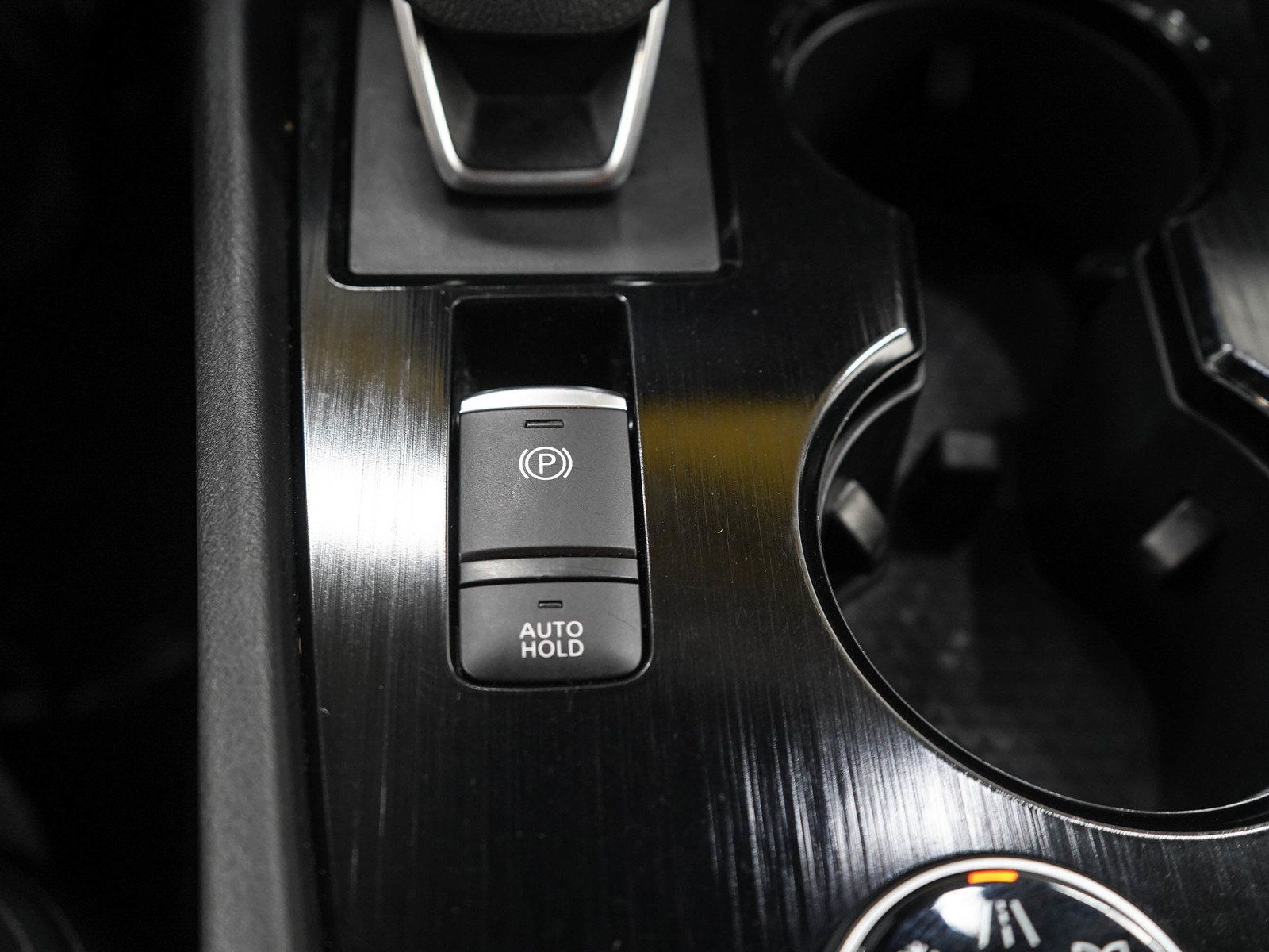 Used 2023 Nissan Rogue SV AWD/4WD image 24