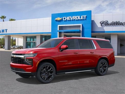 New 2026 Chevrolet Suburban LS image 6