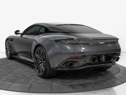 Used 2024 Aston Martin DB12 Coupe RWD image 6