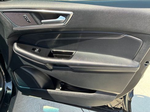 Used 2018 Ford Edge Titanium AWD/4WD image 21