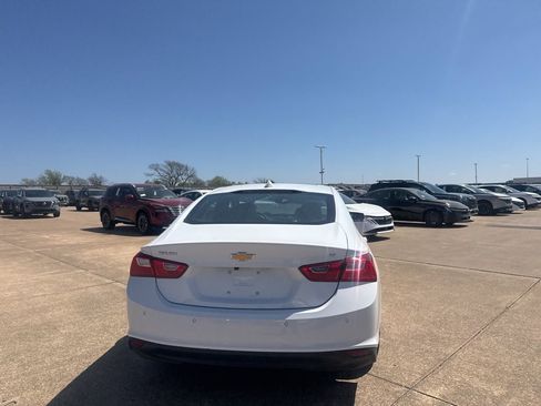 Used 2024 Chevrolet Malibu LT image 18