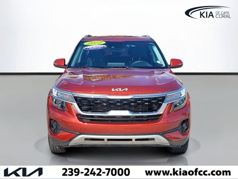 Certified 2022 Kia Seltos S FWD image 2