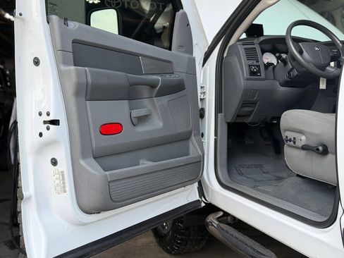 Used 2007 Dodge Ram 2500 Truck SLT AWD/4WD image 32