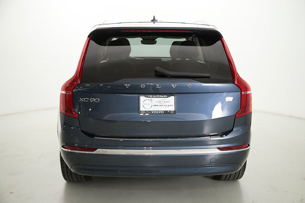 Certified 2024 Volvo XC90 T8 Plus w/ Protection Package Premier AWD/4WD image 8