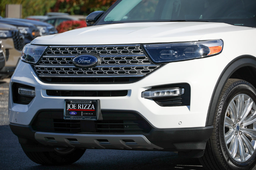 Certified 2023 Ford Explorer Limited w/ Limited Technology Package AWD/4WD image 17