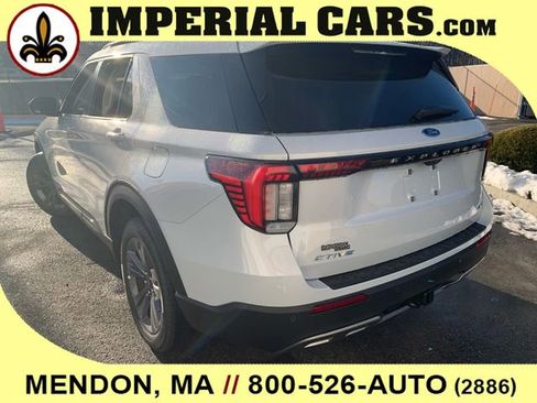 New 2026 Ford Explorer Active w/ Active Comfort Package image 9