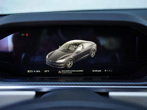 Used 2021 Tesla Model S Plaid image 26