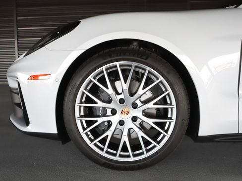 Used 2025 Porsche Panamera 4 AWD/4WD image 23