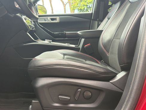 Used 2023 Ford Explorer ST-Line w/ Class IV Trailer Tow Package AWD/4WD image 14