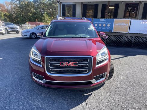 Used 2017 GMC Acadia Limited SLT image 2