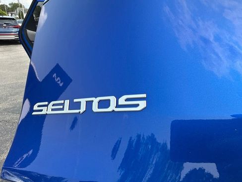 Certified 2024 Kia Seltos LX AWD/4WD image 17