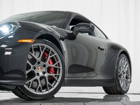 New 2026 Porsche 911 Carrera 4S image 35
