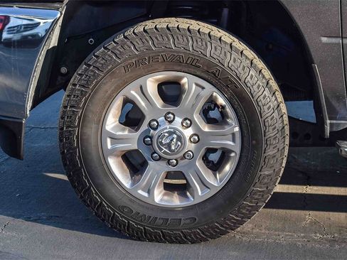 Used 2024 RAM 2500 Big Horn image 10