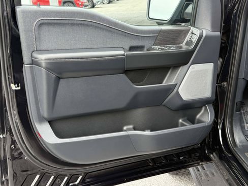 Certified 2023 Ford F150 Raptor w/ Raptor Carbon Fiber Package AWD/4WD image 16