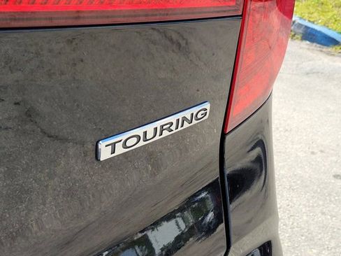 Used 2018 Honda Pilot Touring image 5