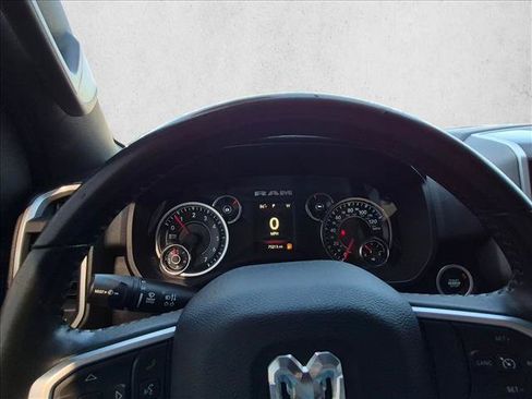 Used 2022 RAM 1500 Big Horn AWD/4WD image 11