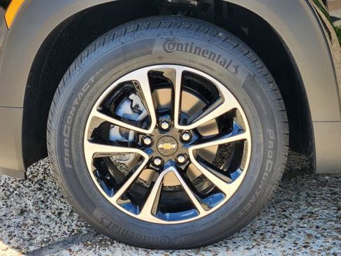 New 2026 Chevrolet TrailBlazer LT w/ Driver Confidence Package FWD image 8