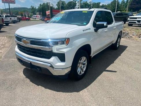 Used 2023 Chevrolet Silverado 1500 LT AWD/4WD image 1