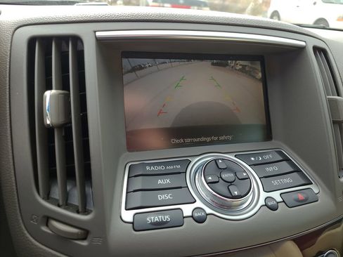 Used 2013 INFINITI G37 x w/ Premium Pkg image 24