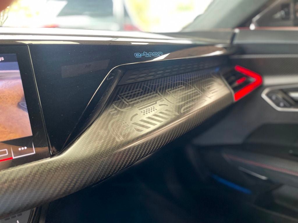 Used 2023 Audi RS e-tron GT AWD/4WD image 38