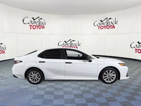 Used 2023 Toyota Camry LE FWD image 9