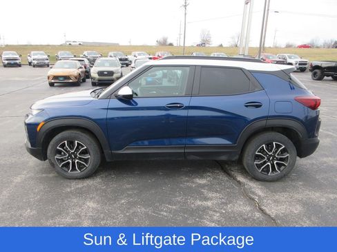 Used 2022 Chevrolet TrailBlazer ACTIV w/ Sun and Liftgate Package image 2