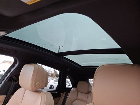 Used 2019 Porsche Macan image 14