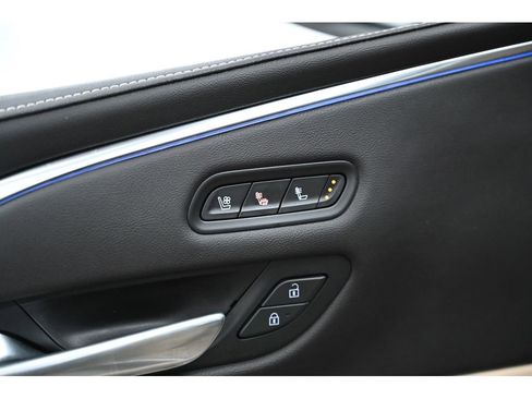 Used 2022 Cadillac Escalade Premium Luxury w/ LPO, Illumination Package image 37