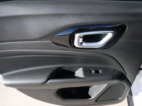 New 2026 Jeep Compass Latitude image 17