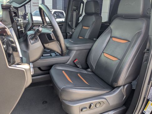 Certified 2025 GMC Sierra 3500 AT4 w/ AT4 Premium Plus Package AWD/4WD image 15
