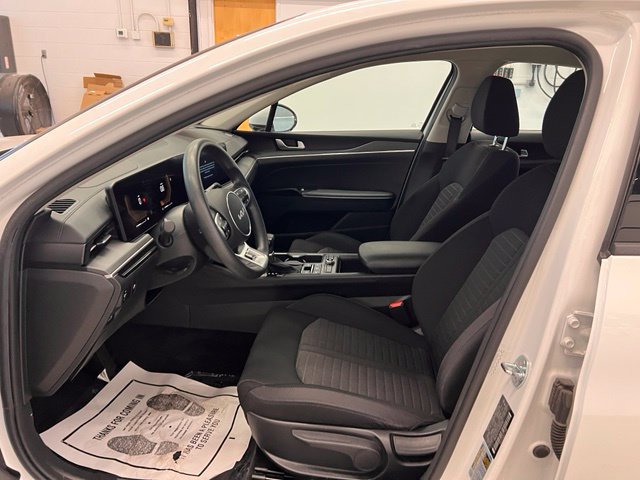 Used 2025 Kia K5 LXS FWD image 14