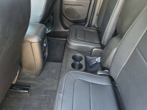 Used 2018 Chevrolet Colorado ZR2 AWD/4WD image 12