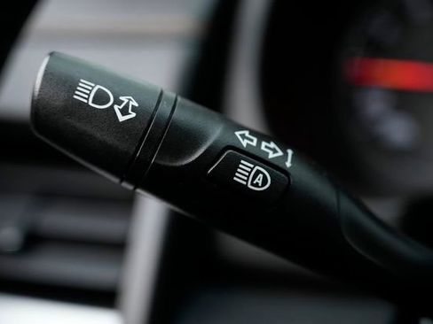 Used 2020 GMC Terrain SLT image 41