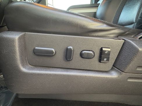 Used 2013 Ford F150 Raptor w/ Luxury Equipment Group image 27