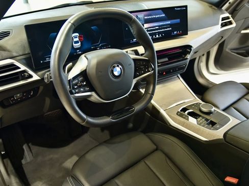 Used 2025 BMW 330i xDrive Sedan AWD/4WD image 11