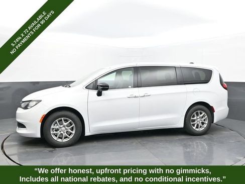 New 2026 Chrysler Voyager LX image 2