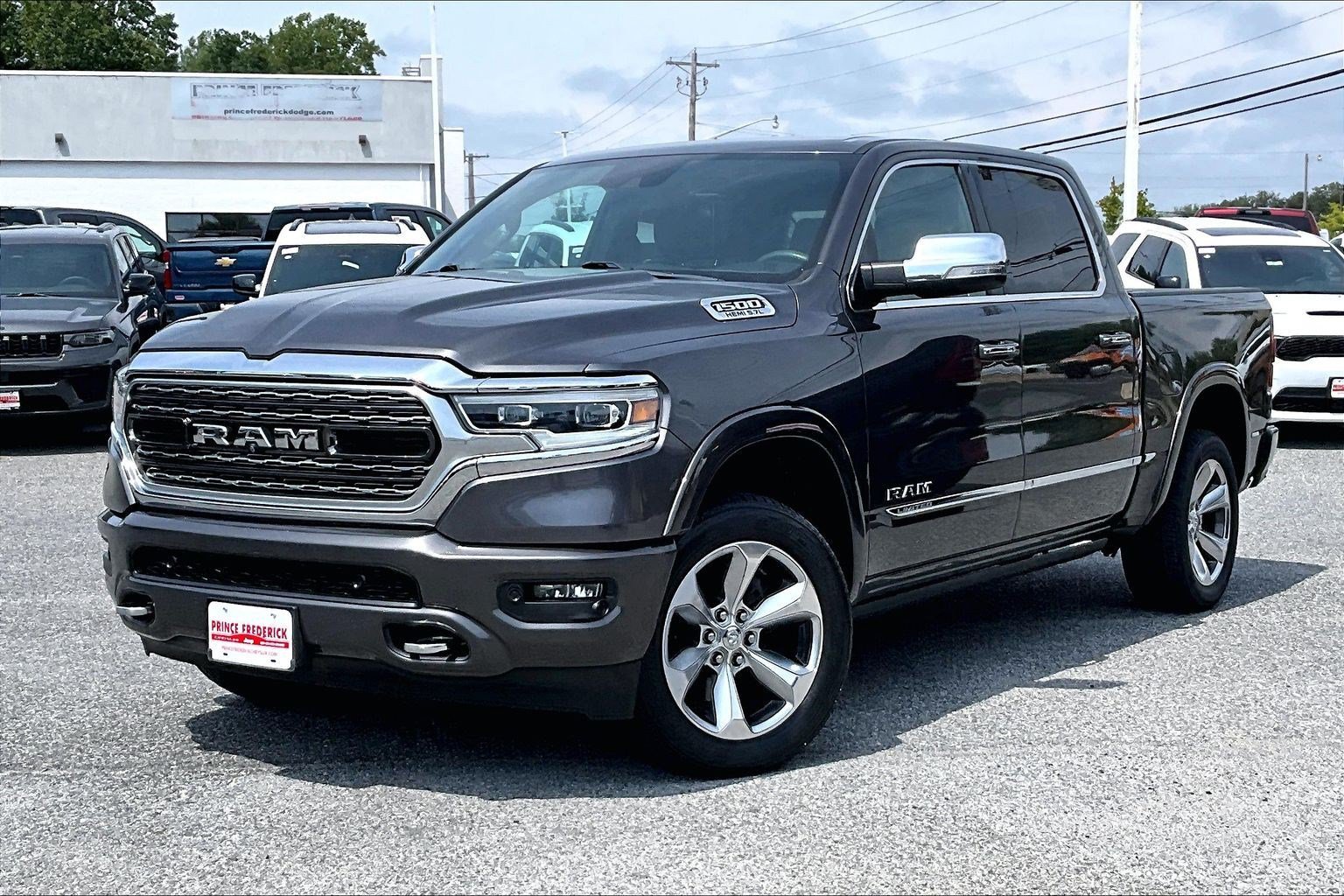 Used 2019 RAM 1500 Limited AWD/4WD image 3