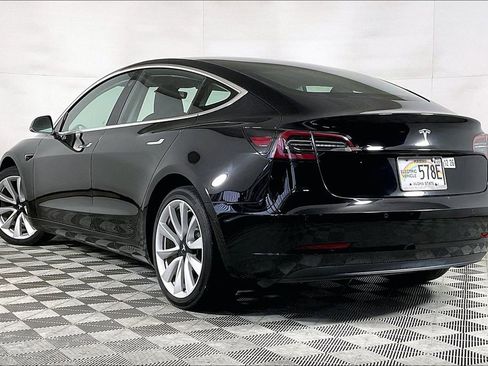 Used 2018 Tesla Model 3 Mid Range RWD image 13