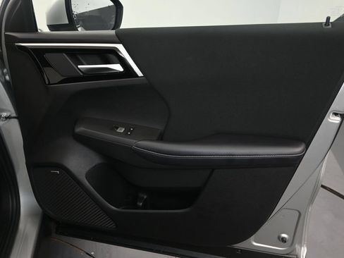 Used 2025 Mitsubishi Outlander ES AWD/4WD image 15