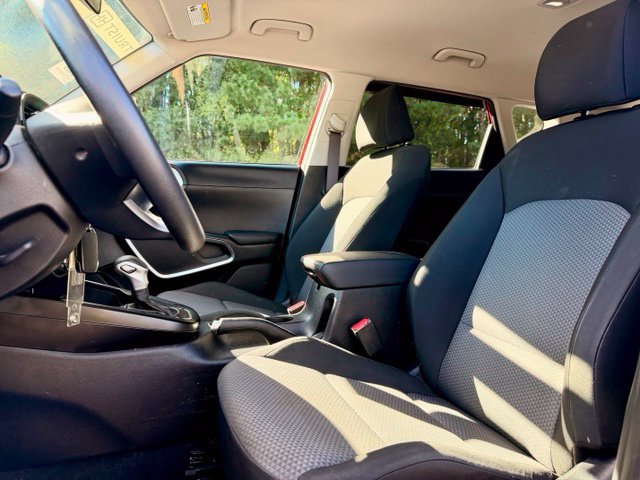Used 2025 Kia Soul LX FWD image 26