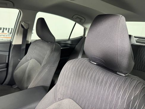 Used 2025 Toyota Camry LE FWD image 12