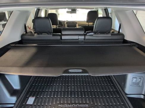 Used 2022 Toyota 4Runner SR5 Premium w/ Moonroof Package AWD/4WD image 32