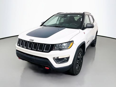 Used 2021 Jeep Compass Trailhawk AWD/4WD image 3