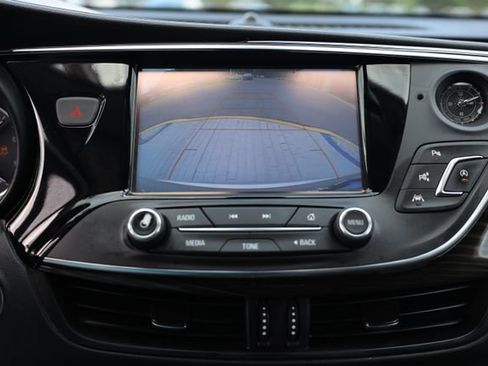 Used 2019 Buick Envision Premium AWD/4WD image 28