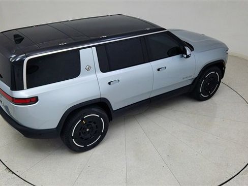 Used 2025 Rivian R1S Adventure image 84