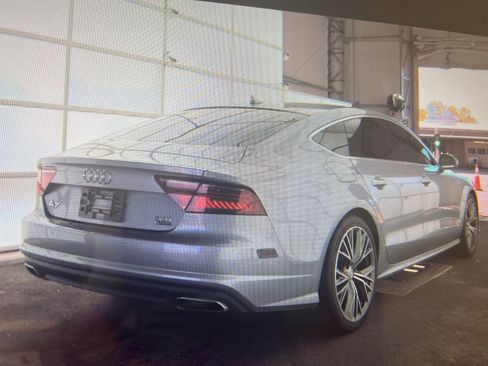 Used 2018 Audi A7 3.0T Premium Plus w/ 20" Wheel & Tire Package image 2