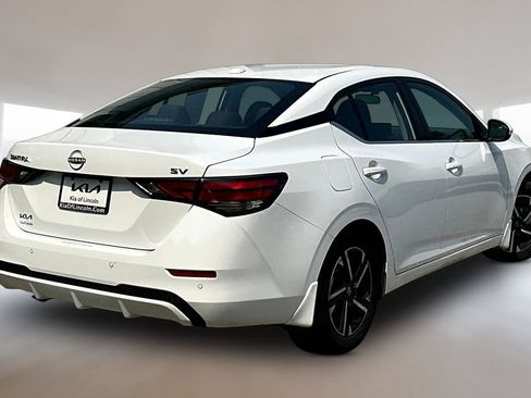 Used 2024 Nissan Sentra SV FWD image 6