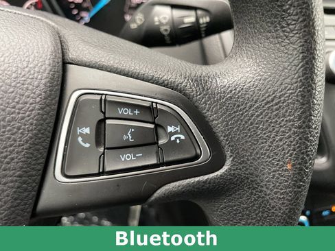 Used 2017 Ford Focus SE image 25