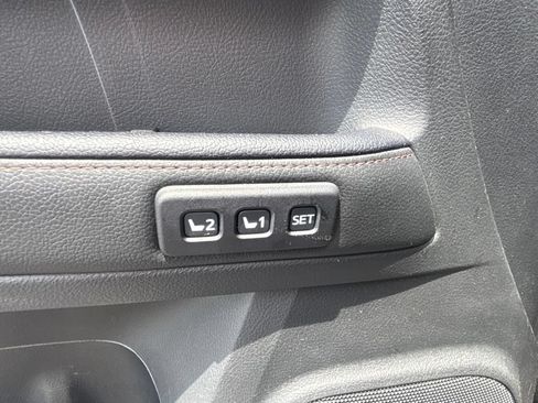 Used 2021 Toyota 4Runner Limited RWD image 9